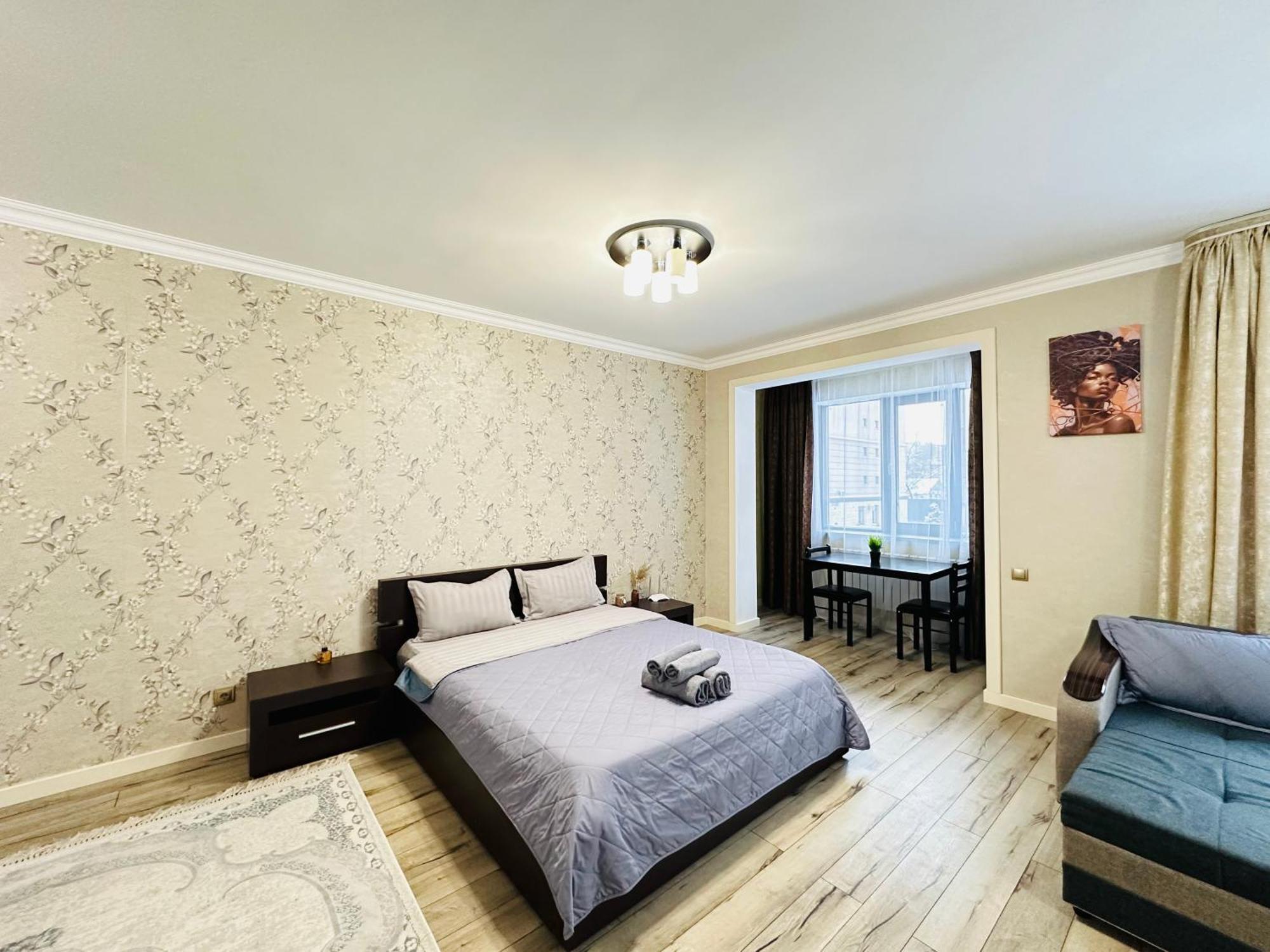 Vostochnyi Park Apartament In The Center Of Almaty Apartment Exterior photo